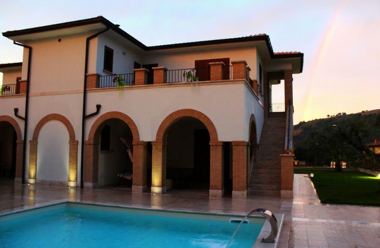 Residence Stella Del Gran Sasso Colledara Zewnętrze zdjęcie