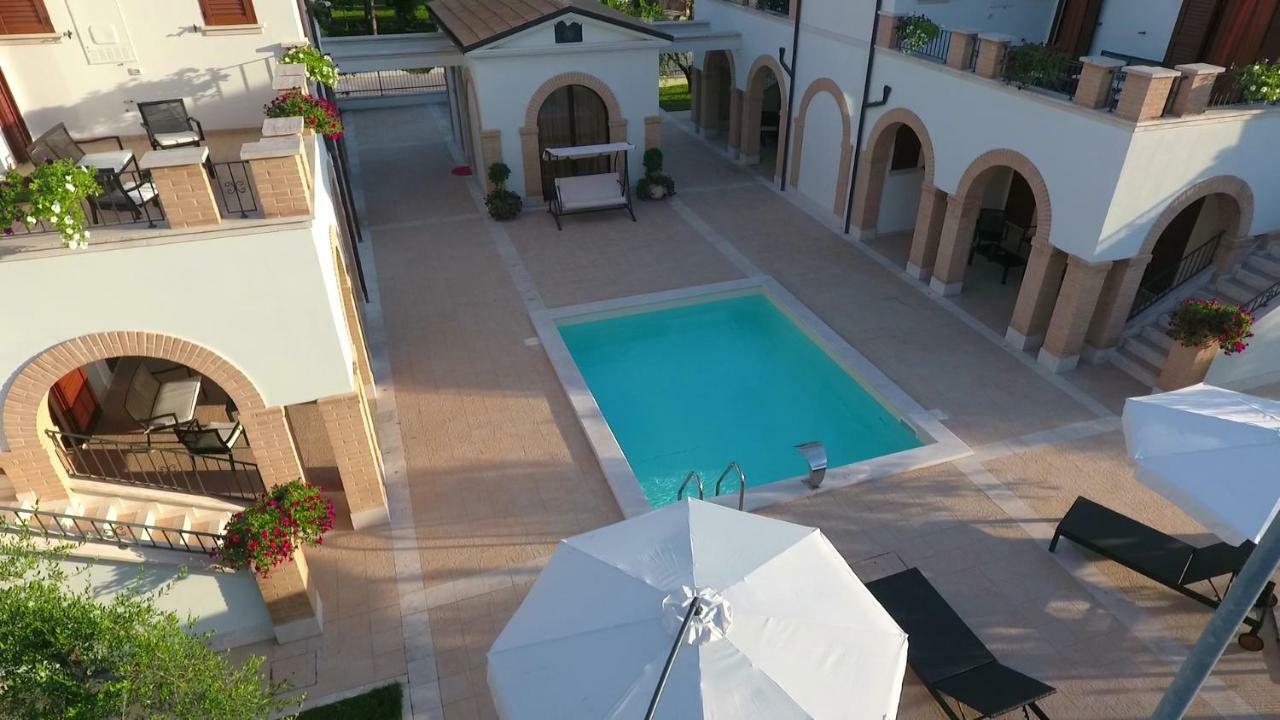 Residence Stella Del Gran Sasso Colledara Zewnętrze zdjęcie