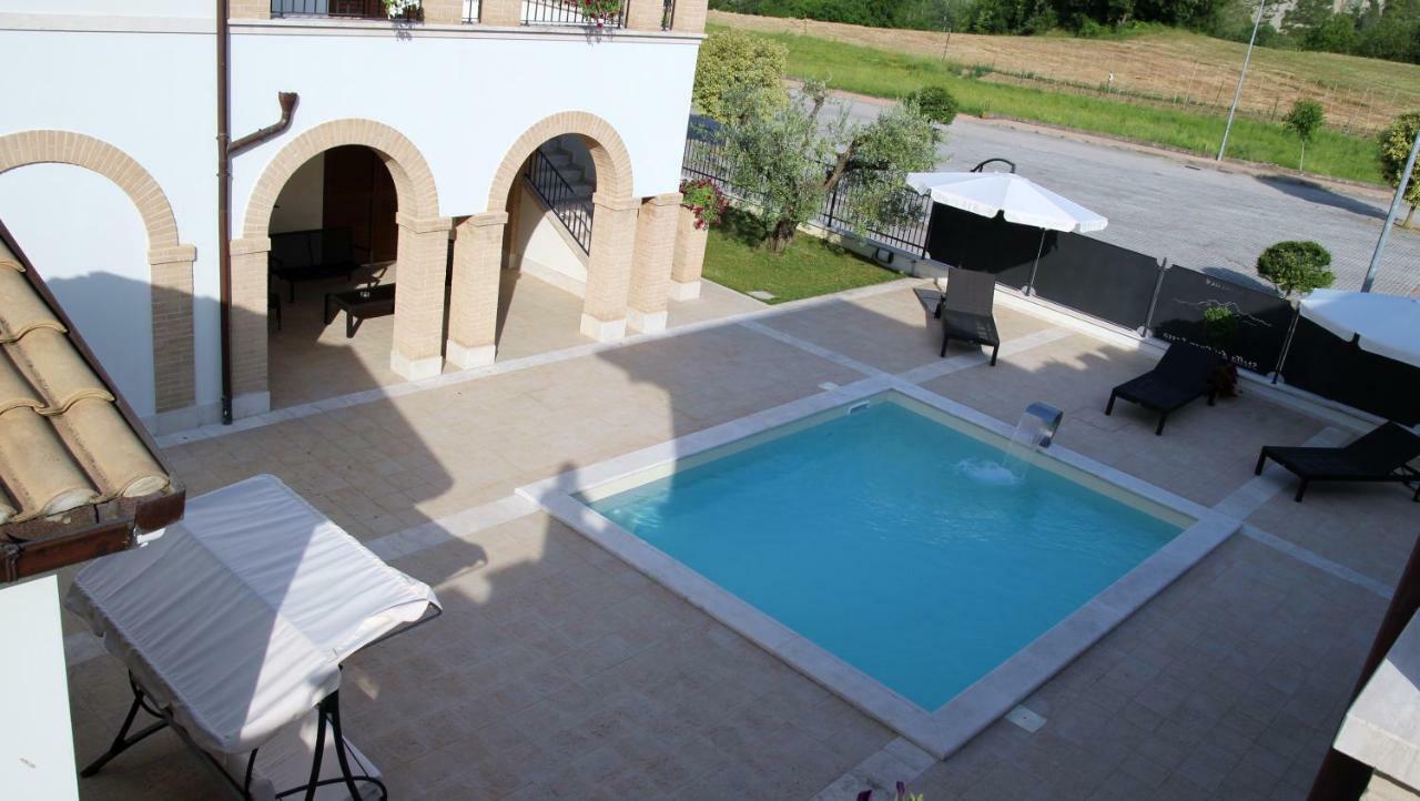 Residence Stella Del Gran Sasso Colledara Zewnętrze zdjęcie